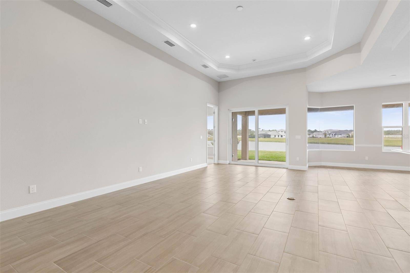 Palm Coast, FL 32137,77 DEL PALMA DR