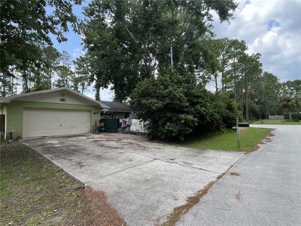 2 POINBURY DR, Palm Coast, FL 32164