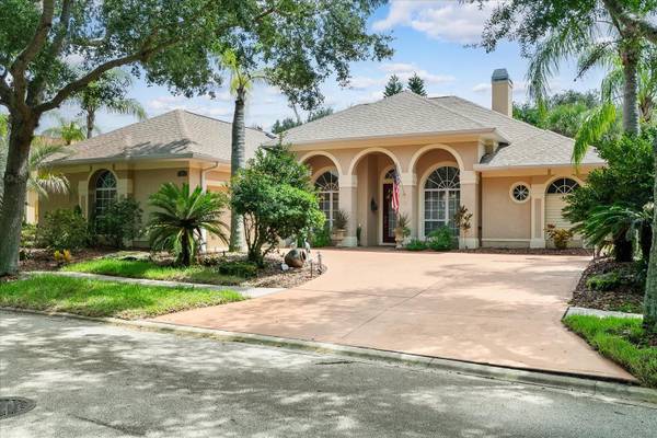 48 EASTLAKE DR,  Palm Coast,  FL 32137