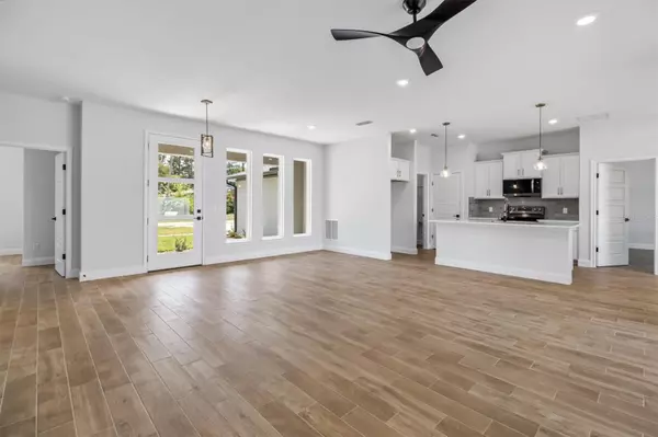 Palm Coast, FL 32137,7 FILLMORE LN