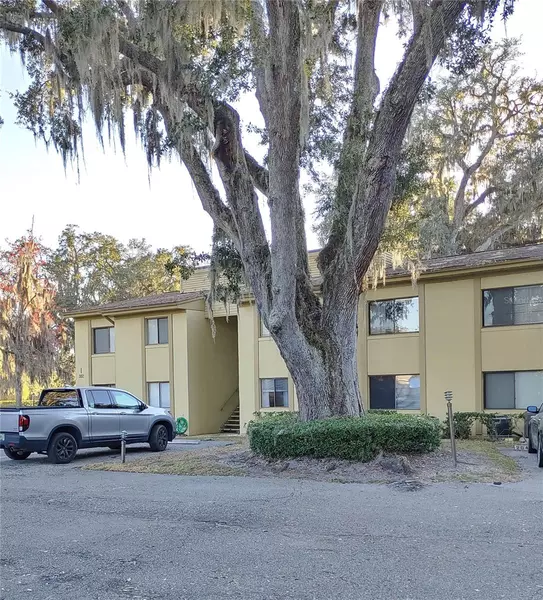 302 PALM COAST Pkwy NE #102, Palm Coast, FL 32137