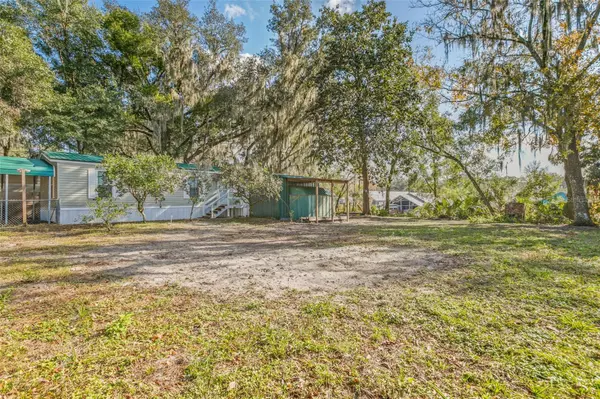 Welaka, FL 32193,115 EASEMENT LN