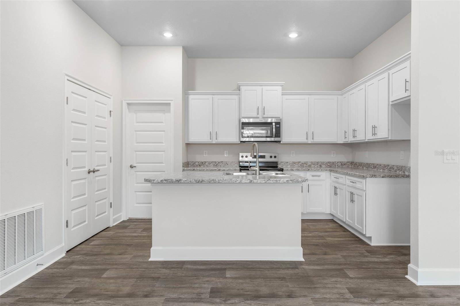 Palm Coast, FL 32164,8 POINTER PL