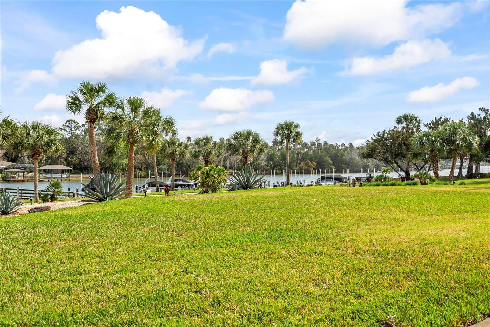 Palm Coast, FL 32137,500 CANOPY WALK LN #513