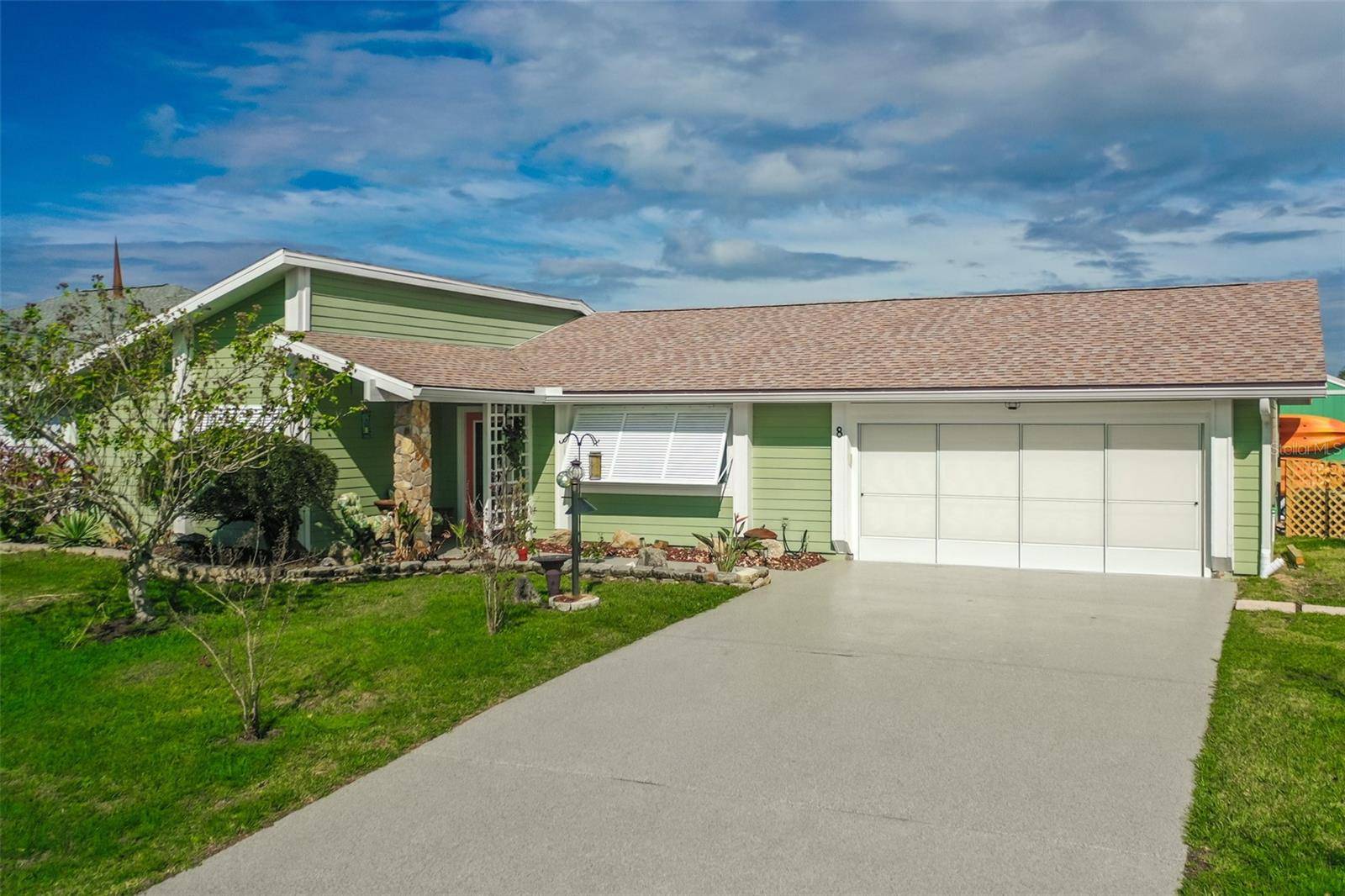 8 CORNING CT, Palm Coast, FL 32137