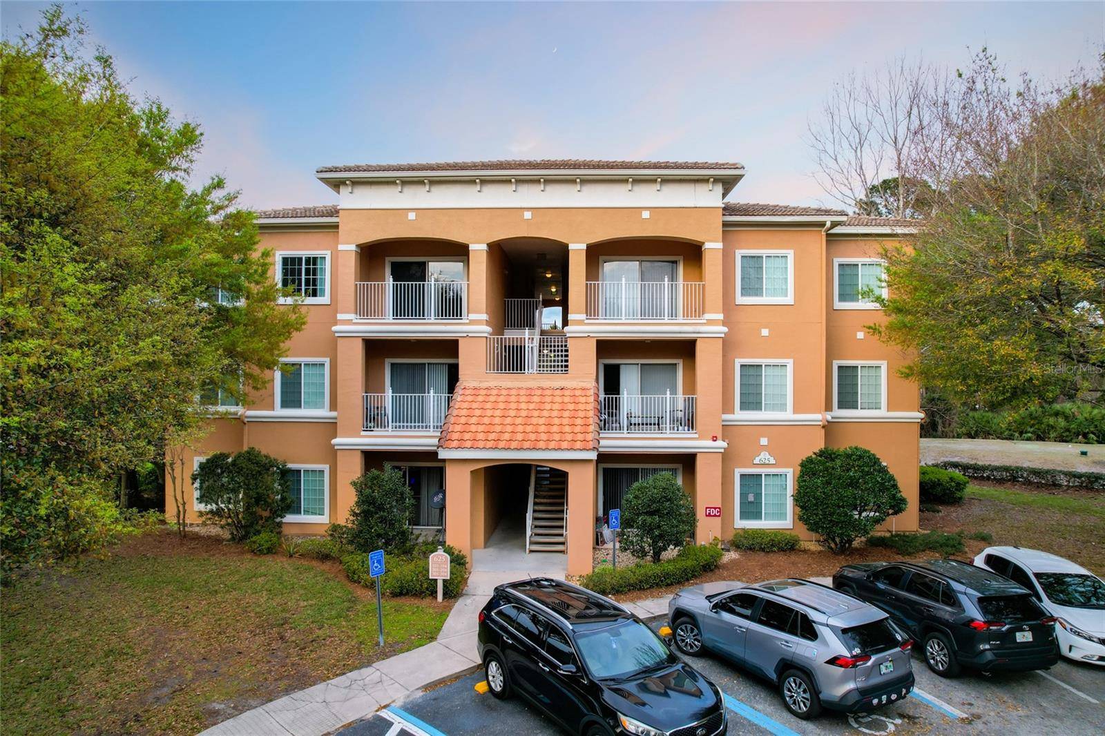 St Augustine, FL 32084,625 FAIRWAY DR #301