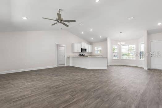 Palm Coast, FL 32164,4 ZEPHYR LILY