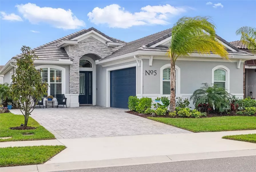 5 DEL PALMA DR, Palm Coast, FL 32137