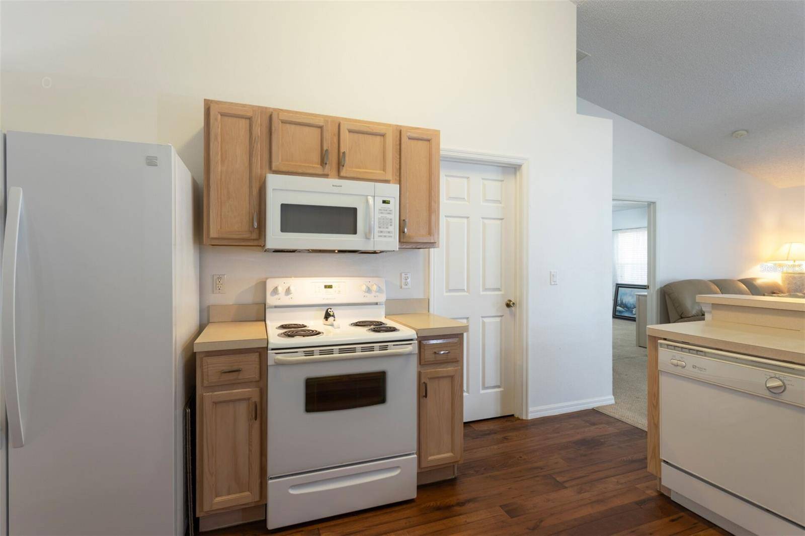 Palm Coast, FL 32164,8 LLOWICK CT