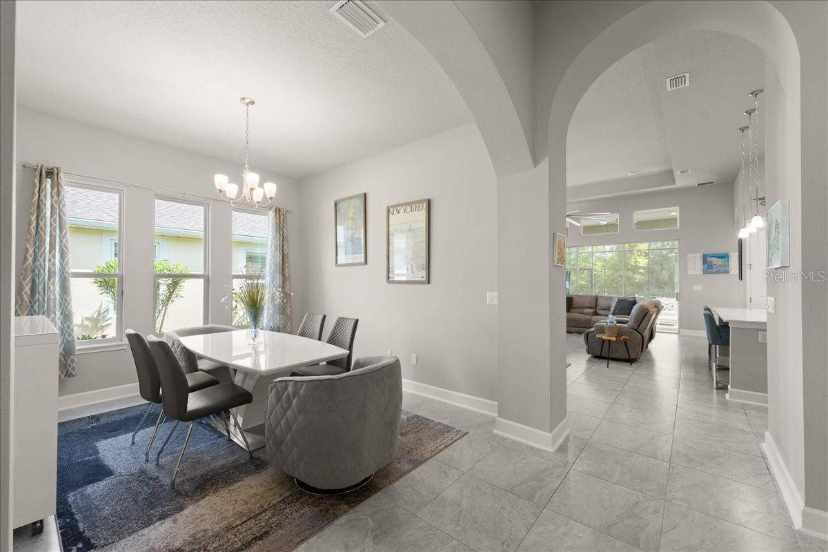 Ormond Beach, FL 32174,827 CREEKWOOD DR