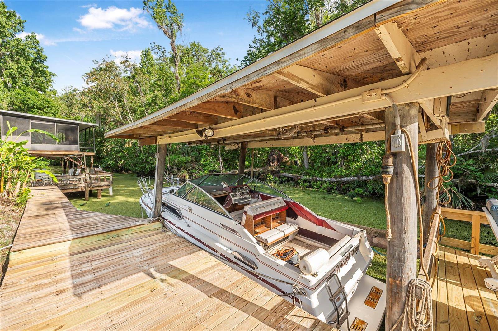 Astor, FL 32102,1877 RIVEREDGE DR