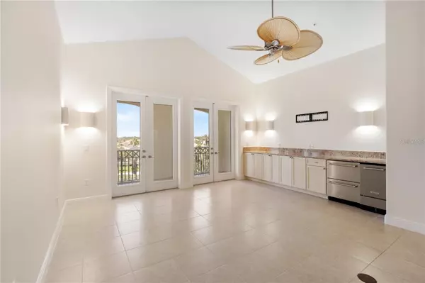 Palm Coast, FL 32137,175 AVENUE DE LA MER #303