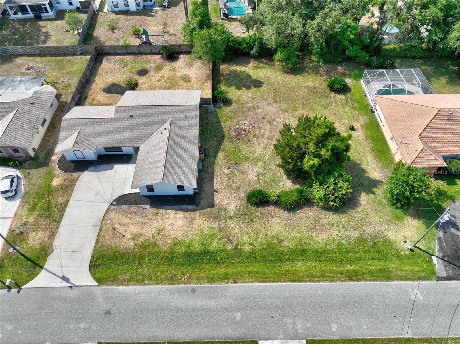 Palm Coast, FL 32137,102 FOXHALL LN