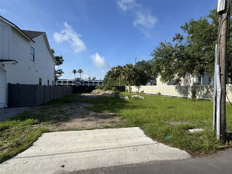 7 SEBASTIAN AVE, St Augustine, FL 32084