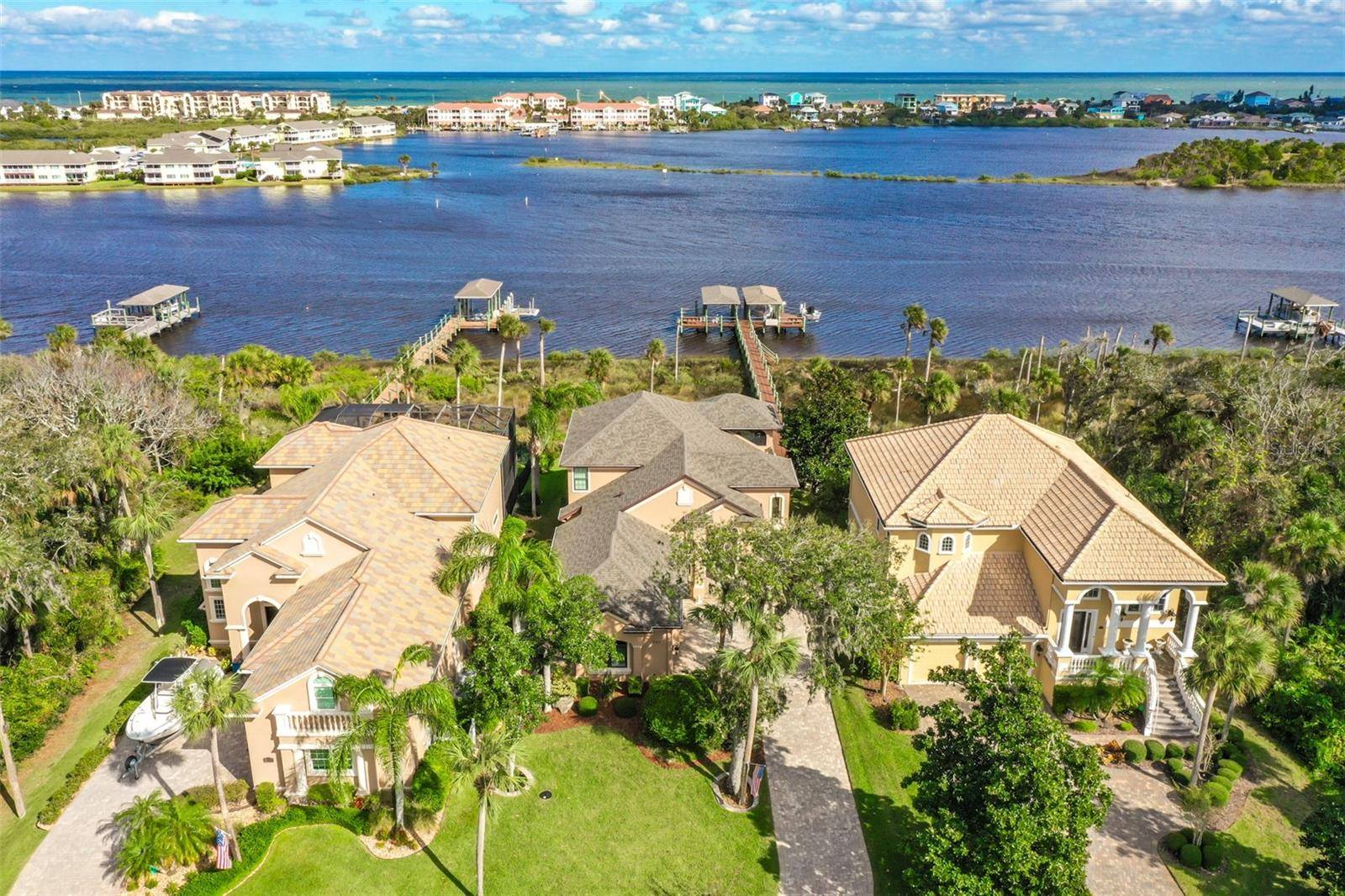Palm Coast, FL 32137,207 S RIVERWALK DR