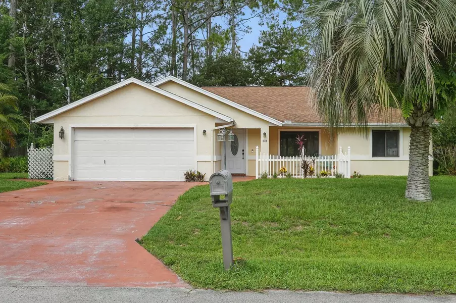 131 BOULDER ROCK DR, Palm Coast, FL 32137