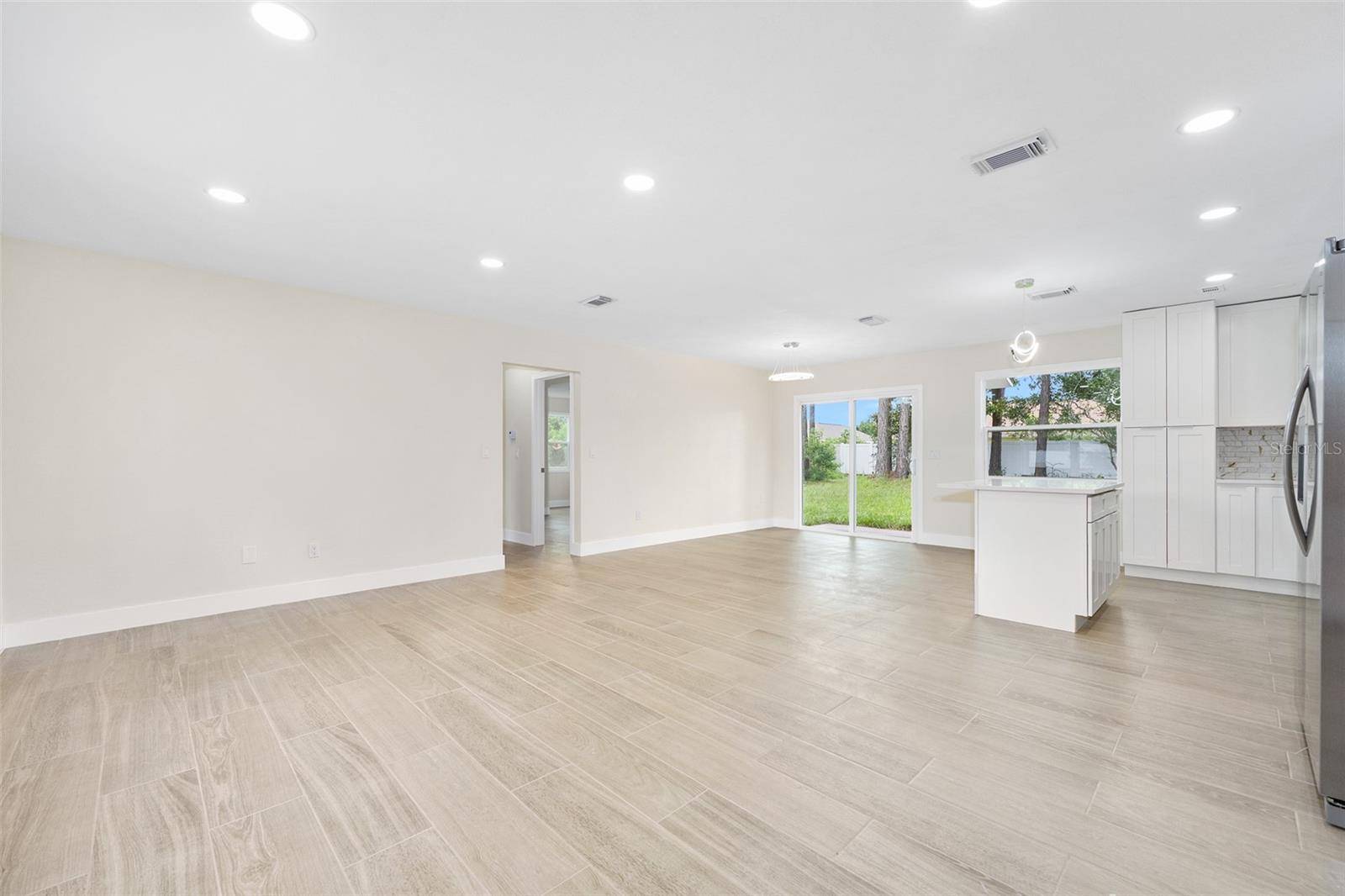 Palm Coast, FL 32137,3 FENWOOD LN