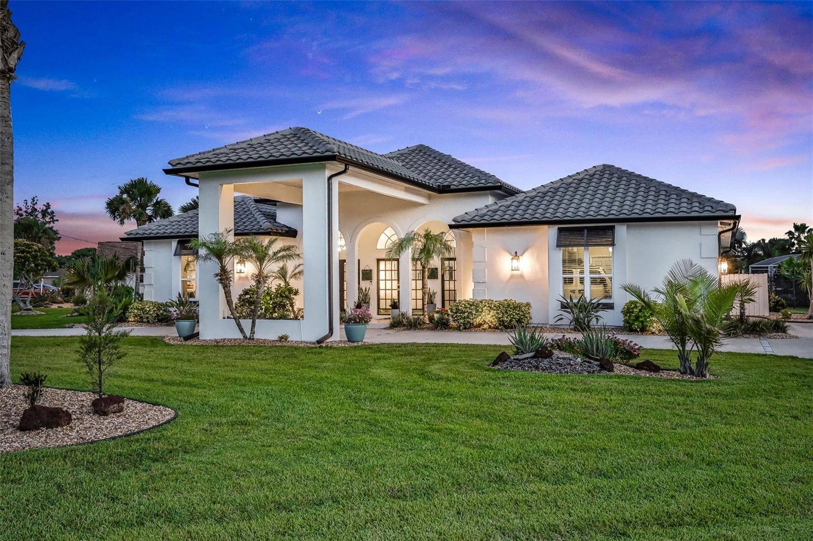 Palm Coast, FL 32137,33 CRYSTAL BAY CT