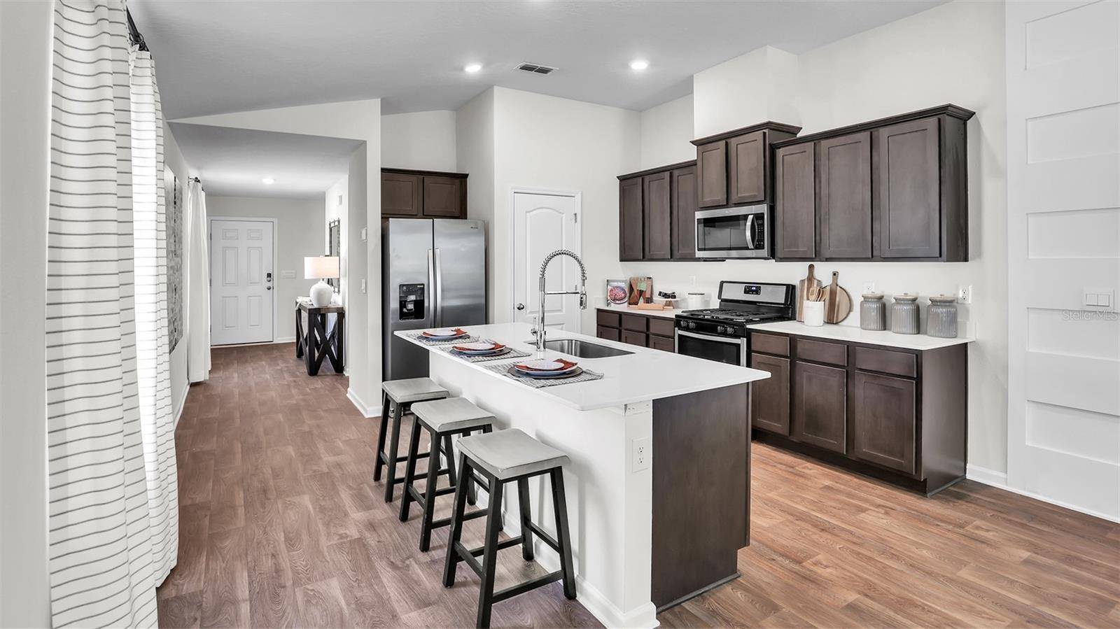 Bunnell, FL 32110,807 GRAND RESERVE DR