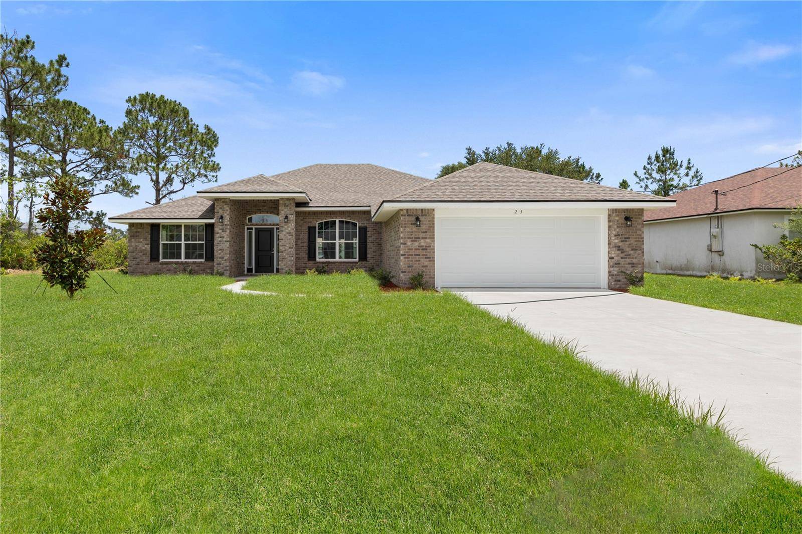 24 LLEWELLYN TRL, Palm Coast, FL 32164