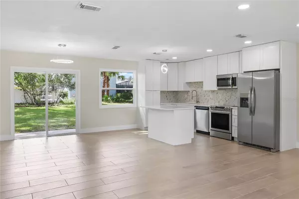 Palm Coast, FL 32137,3 FENWOOD LN