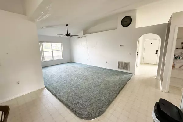 Palm Coast, FL 32137,57 BOTANY LN