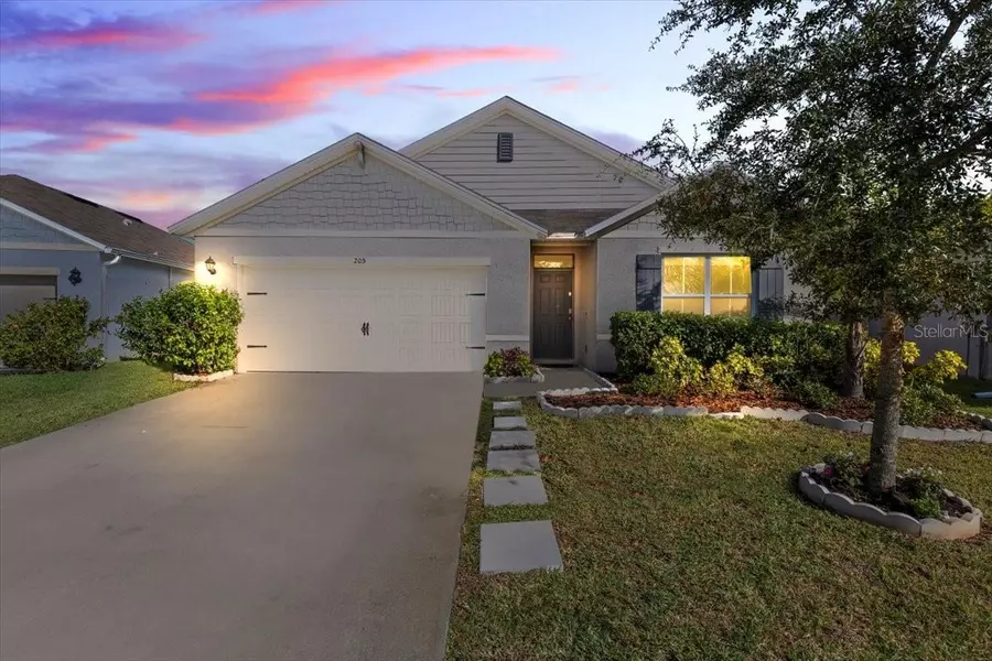 205 OLD MILL POND RD, Edgewater, FL 32141