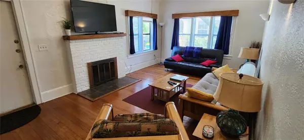 Deland, FL 32720,410 W HOWRY AVE