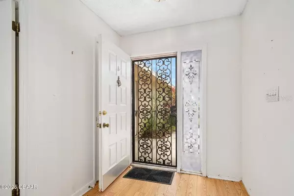 Daytona Beach, FL 32119,517 BROWN PELICAN DR