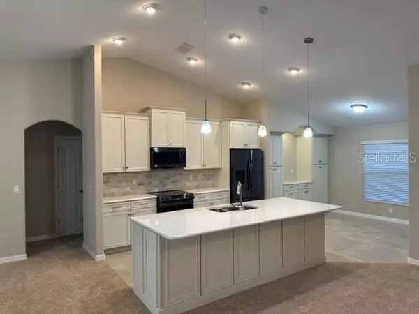 Palm Coast, FL 32137,9 LEWIS PL