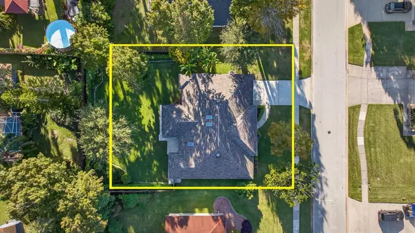 South Daytona, FL 32119,929 GEORGE HECKER DR