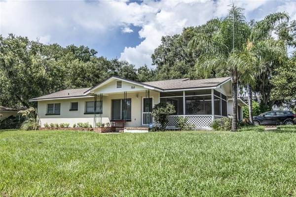 705 E WASHINGTON AVE, Eustis, FL 32726