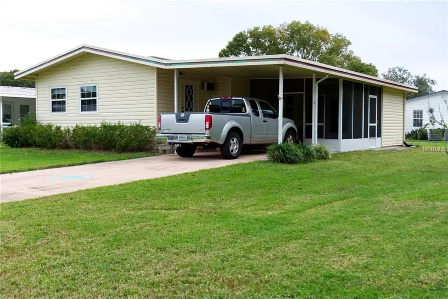 1361 WINDSOR ST, Tavares, FL 32778