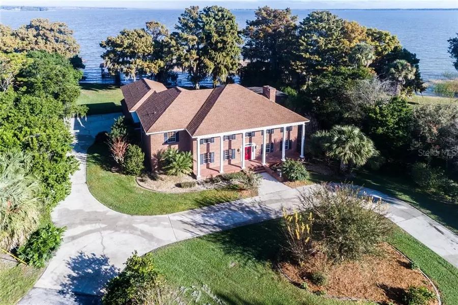 1032 SHORE ACRES DR, Leesburg, FL 34748