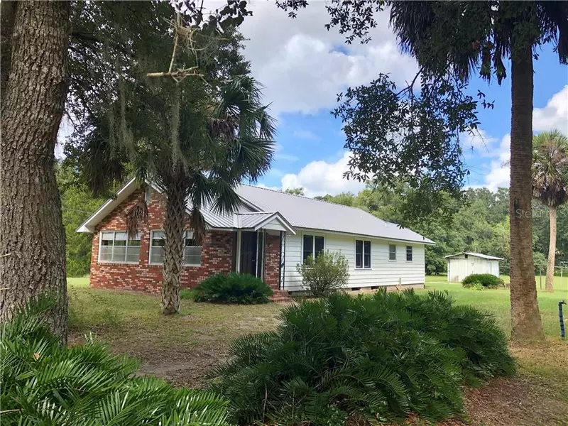18017 RAVENSWOOD RD, Altoona, FL 32702