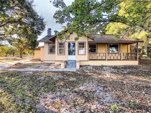 9404 LAKESHORE DR,  Clermont,  FL 34711