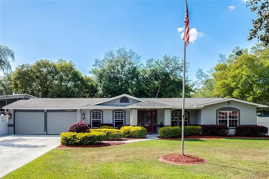 27613 LOIS DR, Tavares, FL 32778