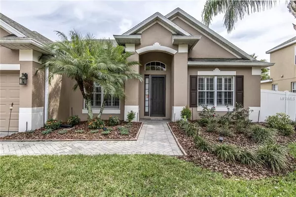 113 E BLUE WATER EDGE DR, Eustis, FL 32736