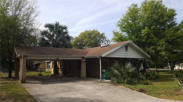 303 FOREST ST, Fruitland Park, FL 34731