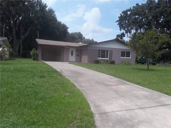 608 W NELSON, Tavares, FL 32778