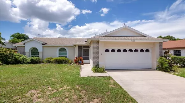 15934 HIDDEN LAKE CIR, Clermont, FL 34711