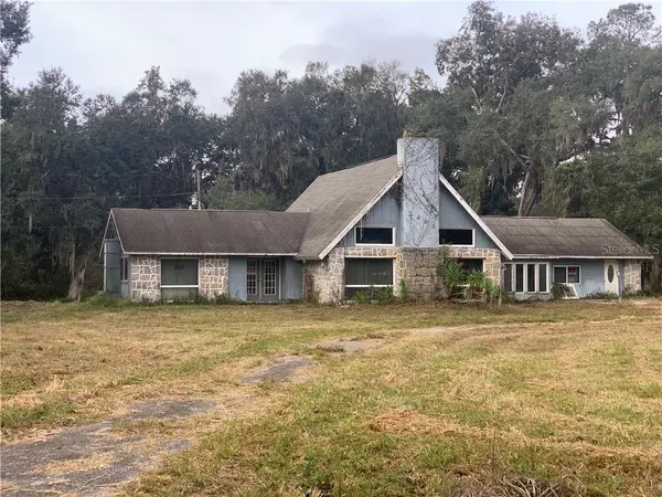 2695 CR 415, Lake Panasoffkee, FL 33538