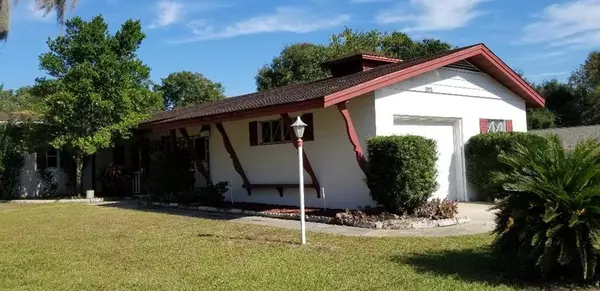 1391 E CROOKED LAKE DR, Eustis, FL 32726