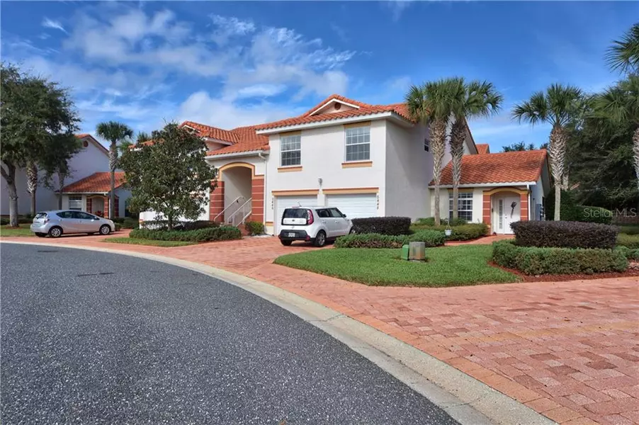 5446 COMPASS PT #03-202, Oxford, FL 34484