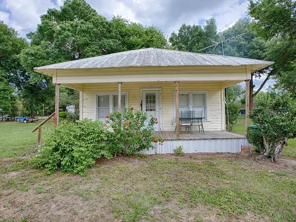 177 S MAGNOLIA AVE, Center Hill, FL 33514
