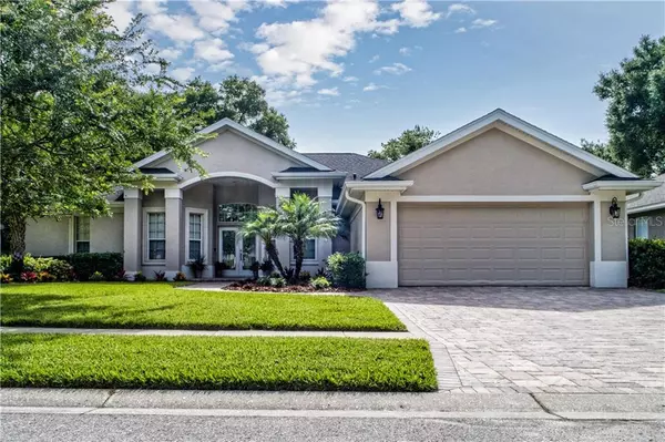 7003 SHADOWOOD CIR, Mount Dora, FL 32757