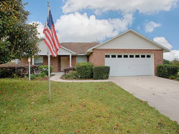 204 SHANNON LN, Lady Lake, FL 32159