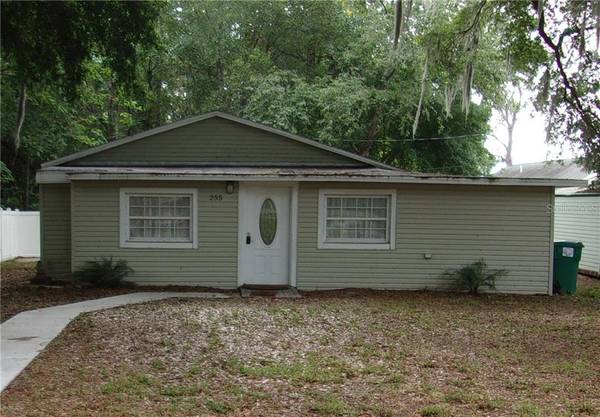 255 N CLAY AVE, Lady Lake, FL 32159