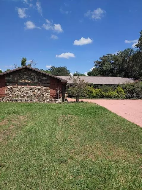 5329 TWIN PALMS RD, Fruitland Park, FL 34731