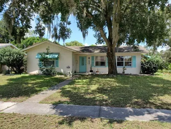 2433 WASHINGTON RD, Mount Dora, FL 32757